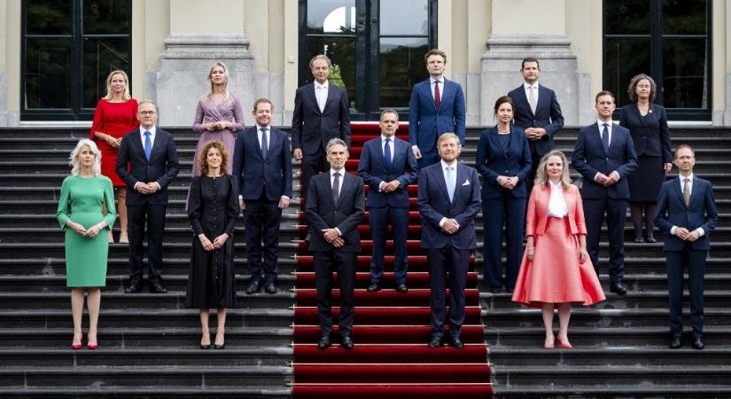 Letette az esküt az új holland kormány