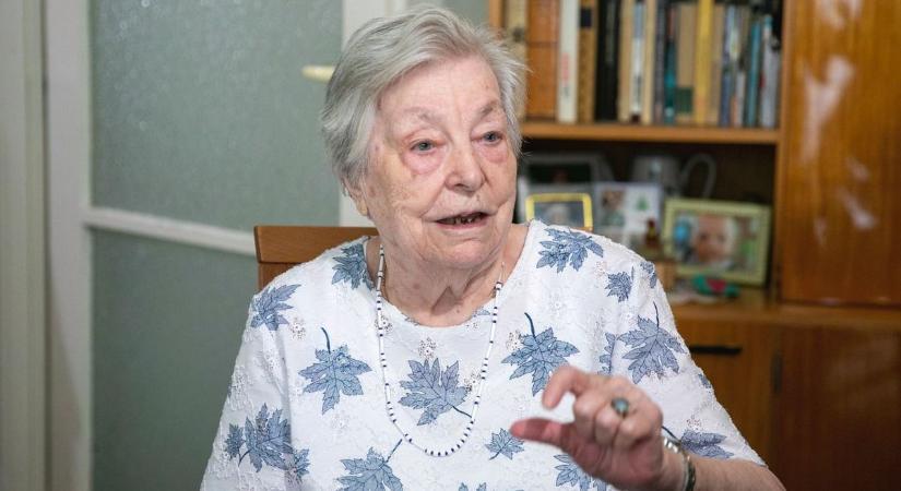 Egész életében gyerekekkel foglalkozott a 95 éves debreceni Ica néni – fotókkal, videóval