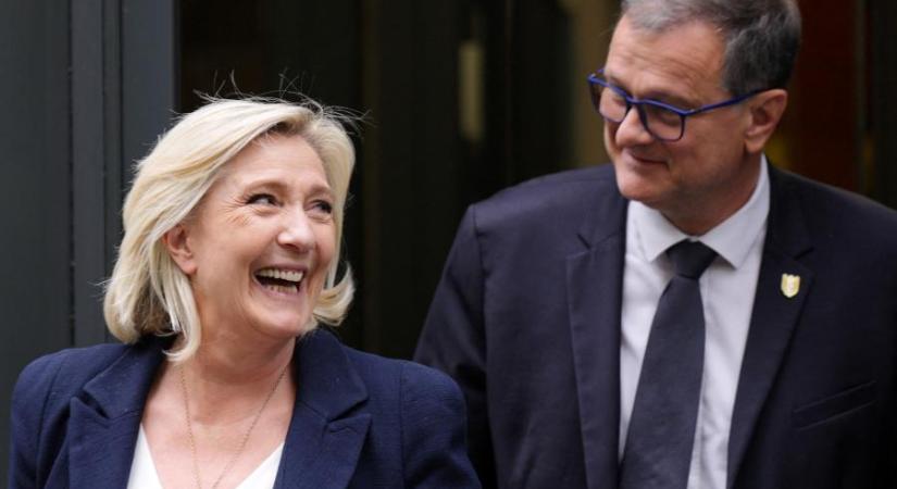 Marine Le Pen szerint Emmanuel Macron „adminisztratív államcsínnyel” tenne keresztbe a szélsőjobb esetleges kormányzásának