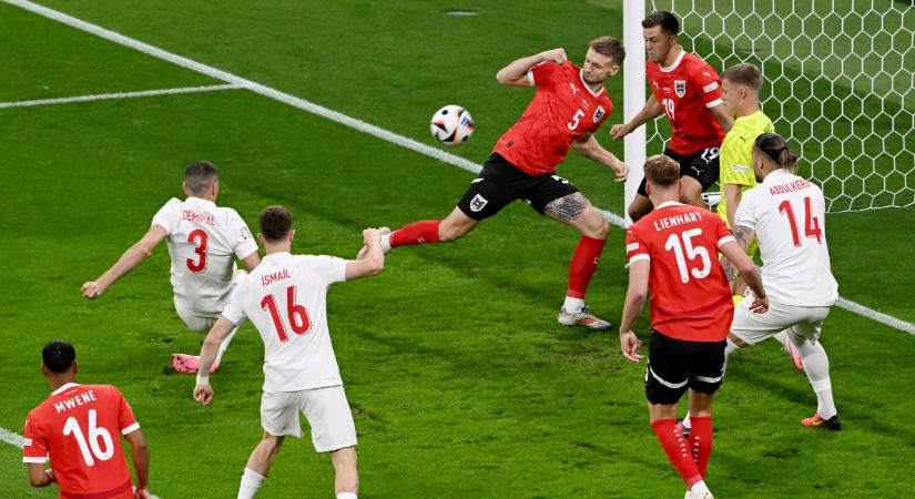 A hősiesen harcoló törökök nyerték az Európa-bajnokság eddigi legjobb meccsét
