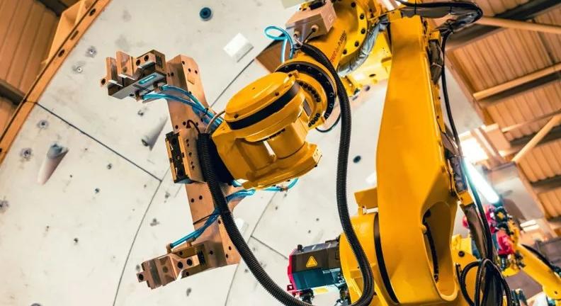 Az ATRIS robotja automatizálja az alagút-infrastruktúra szerelési munkáit