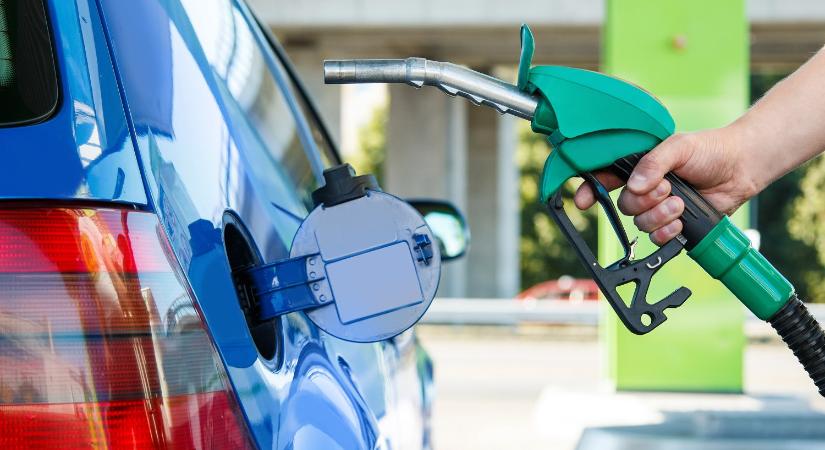 Így változik csütörtöktől a benzin ára