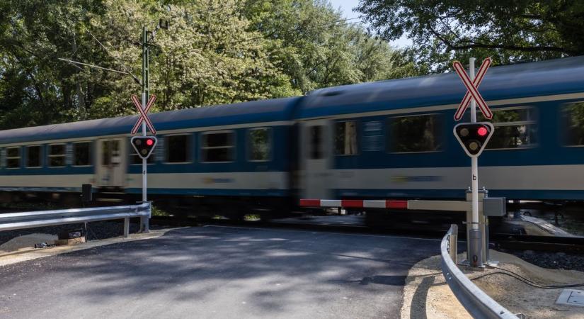 Biciklist gázolt a vonat a Miskolc-Kazincbarcika-Ózd vonalon, hatalmas késések várhatók