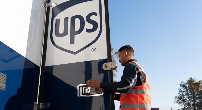 A UPS egészségügyi üzletága négy piacán több mint 20 millió eurót fektet be az európai hőmérséklet-szabályozott flottája bővítésébe