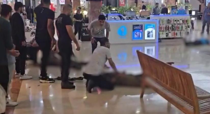 Késeléses terrortámadás egy izraeli bevásárlóközpontban