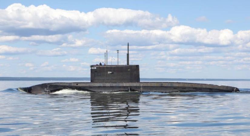 Orosz harci tengeralattjárók jelentek meg Írország partjainál
