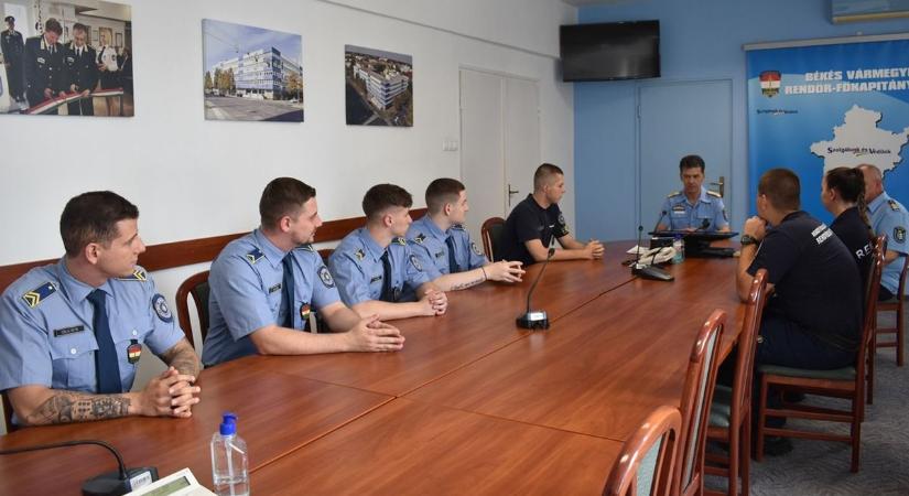 Hét fiatal rendőr érkezett Békés vármegyébe