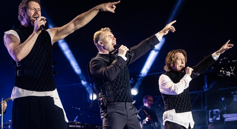 Magyar sört teszteltek a Park színpadán a Take That tagjai