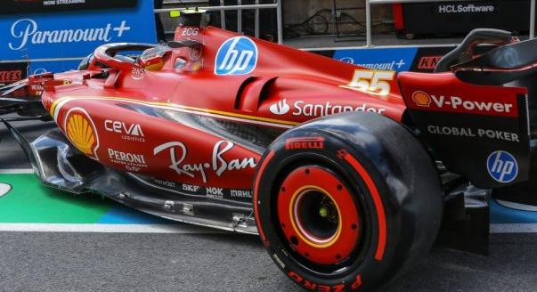 Sainz visszatér a Ferrari régebbi padlólemezéhez a Brit Nagydíjon