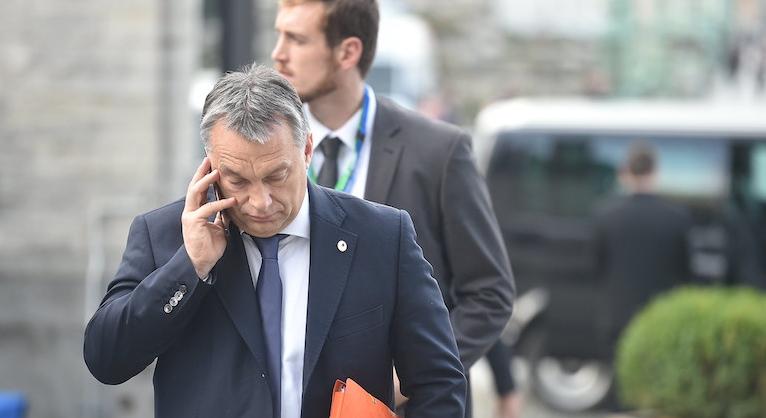 EP-baloldal: Orbán mindent el fog követni, hogy az elnökség idején felforgassa és züllessze az uniós intézményeket