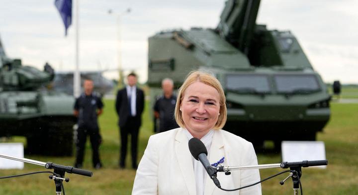 Eddig 6,75 milliárd korona értékű hadianyagot küldött Csehország Ukrajnának