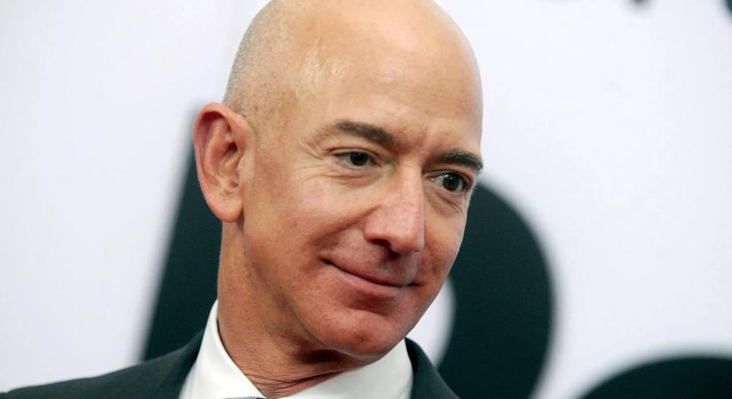 Az Amazon árfolyama felment, Bezos elad 5 milliárd dollárnyi részvényt