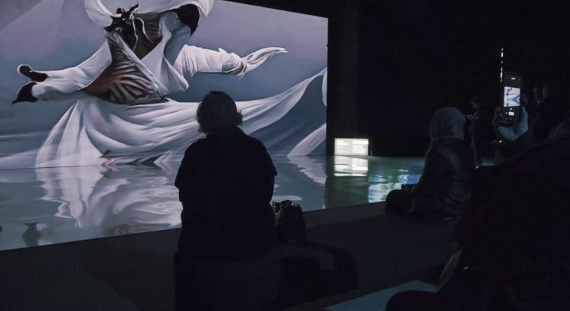 Kiállítás – Refik Anadol: Rumi Dreams