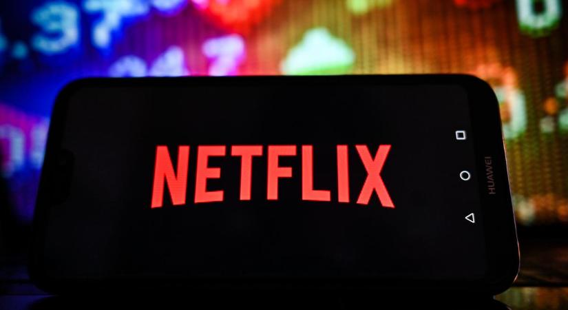 A Netflix agresszív taktikával kezdte el megszüntetni reklámmentes csomagját