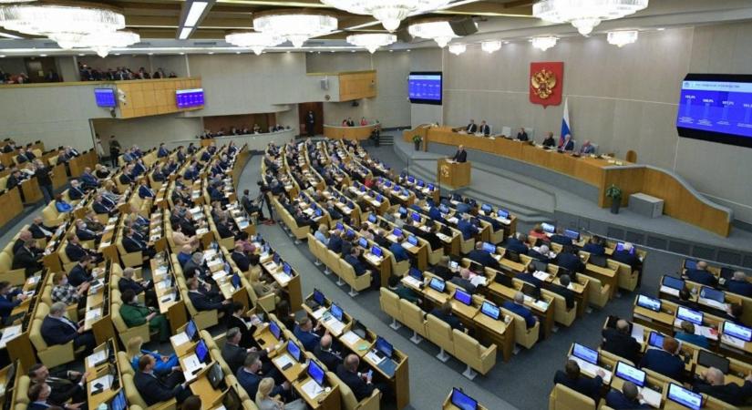 Megfoszthatják mandátumuktól az orosz törvényhozókat, ha egyeztetés nélkül utaznak külföldre