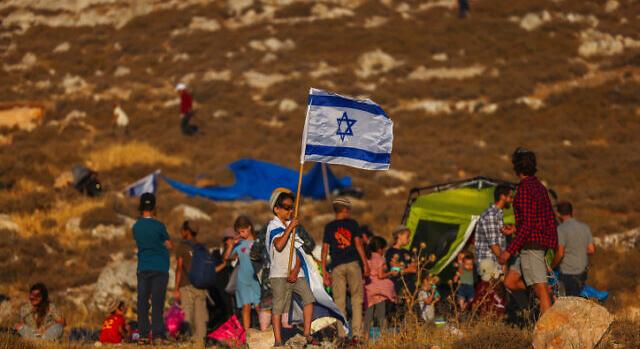 Izrael újabb 5300 telepeslakás felépítését hagyta jóvá