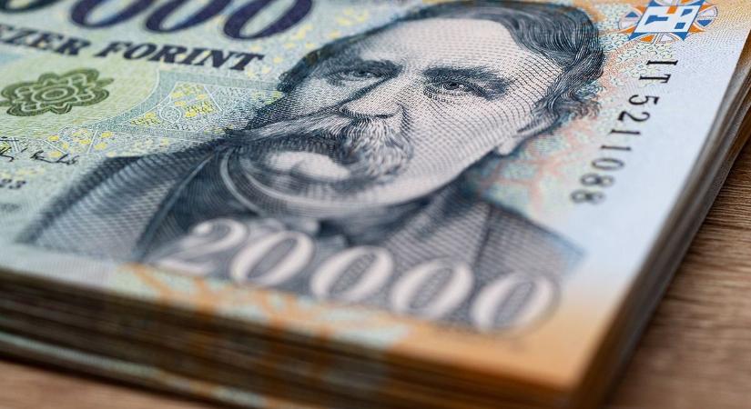 Nem találja az irányt péntek reggel a forint