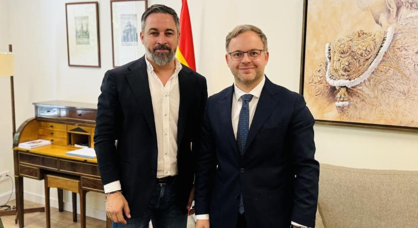 A spanyol szélsőjobboldali Vox is csatlakozik Orbánék EP-frakciójához