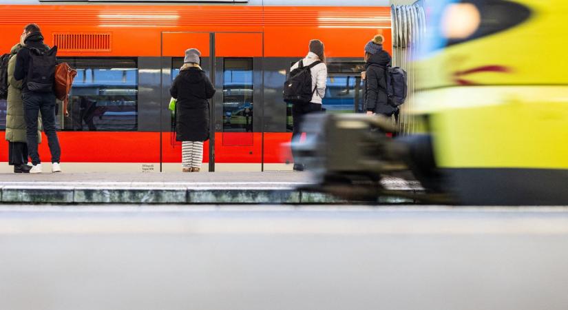 Most kaptuk: elsodort egy embert egy vonat Kisvárdán