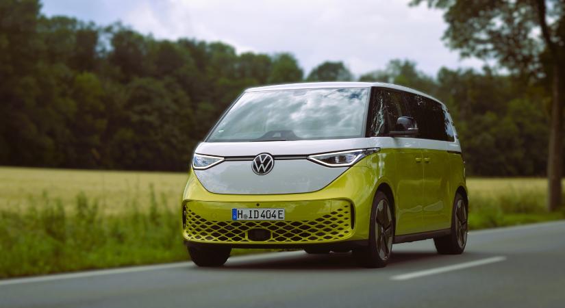 Hét ember is elfér a VW villanybuszában