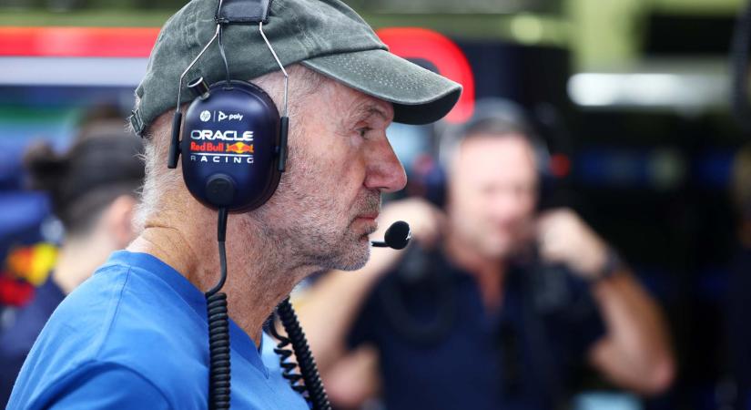 Newey egyre közelebb az Aston Martinhoz, de szeptemberig nem várható bejelentés