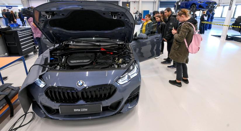 Ha új autó akkor BMW: még mindig ez a kedvenc márkája a magyaroknak