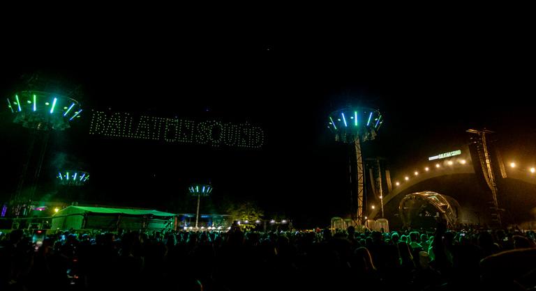 Különös jelenség tűnt fel az égen a Balaton Sound felett