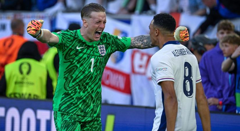 Pickford a kulacsáról leste le, hová lőnek majd a svájciak