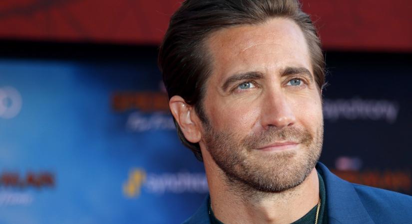 Elképesztő testet faragott magának Jake Gyllenhaal - videó az edzésről