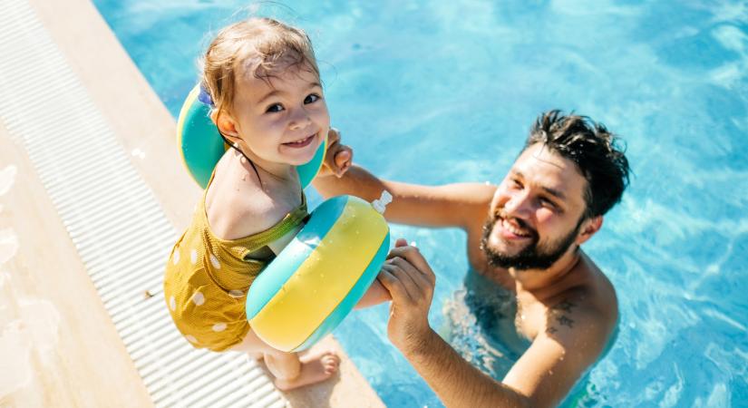 Itt a nyár, a vakáció, de mihez kezdjünk a gyerekekkel? Így pihenhetnek a szülők a melegben