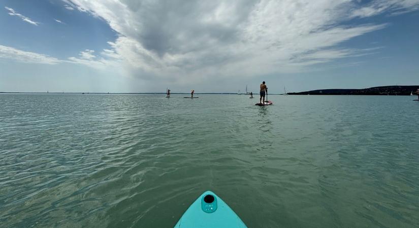 Vízpart, nyár, csobbanás a Balatonnál (képgaléria)