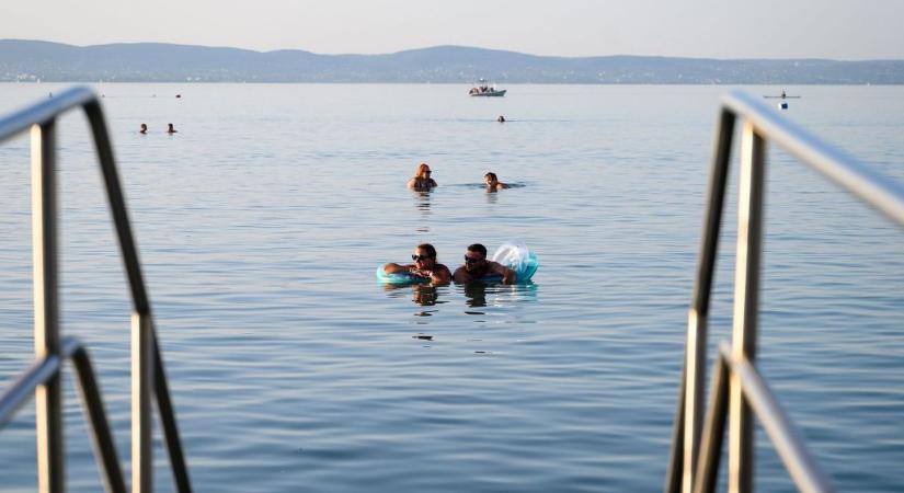 Halálos veszély rejtőzik a Balaton mélyén