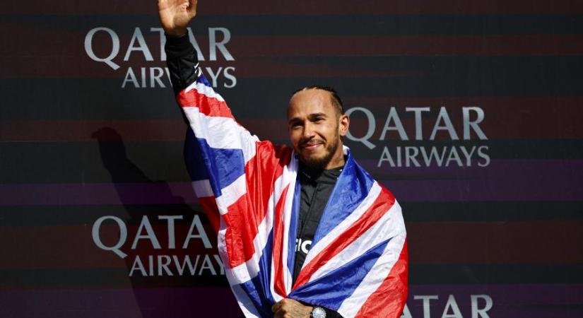 Lewis Hamilton nyert, miközben rekordot rekordra halmozott Silverstone-ban