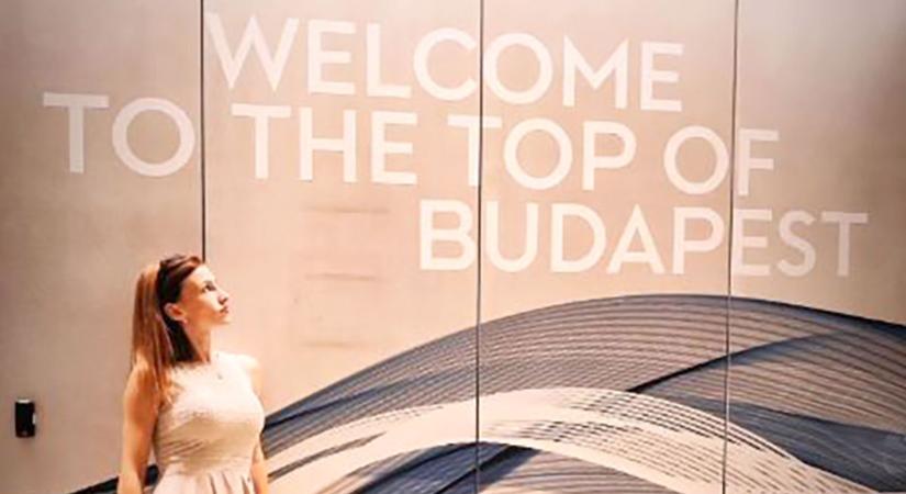 Budapest felett, a felhők között