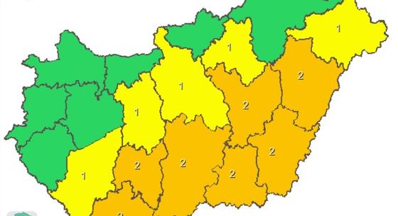 Zivatar, felhőszakadás, meleg – mindenre figyelmeztetést adtak ki