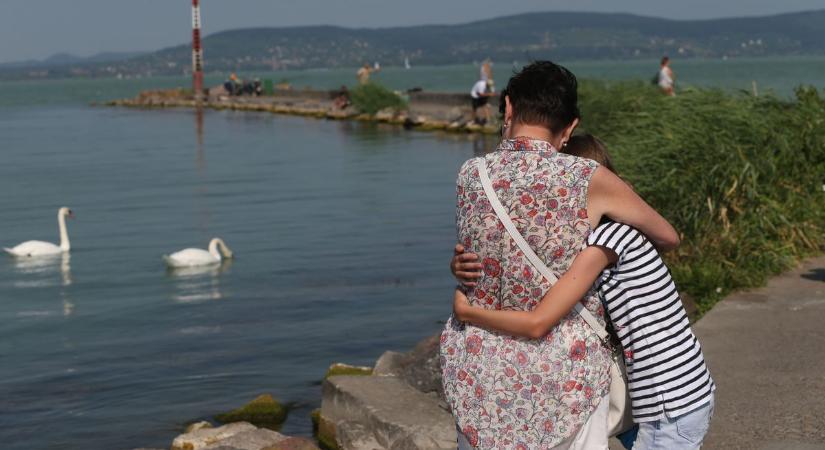 Sok szépkorú külföldi a Balatonra jár haza