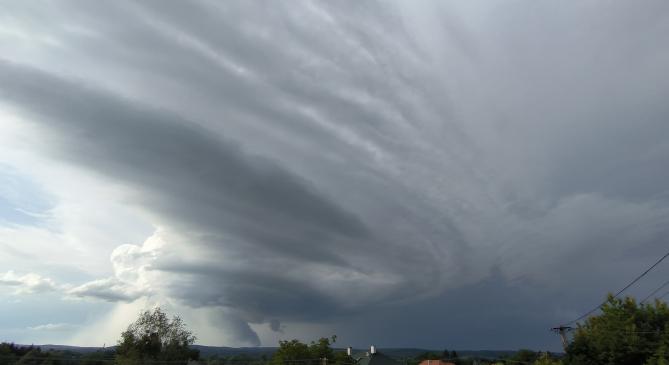 Szupercella pörgött be Szombathely felé