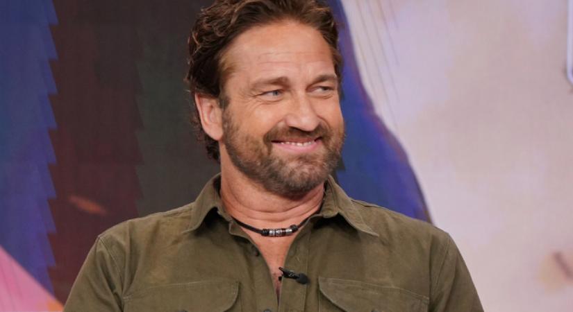 25 évvel fiatalabb bombázót csípett fel Gerard Butler: le sem tagadhatná, mennyire szerelmes