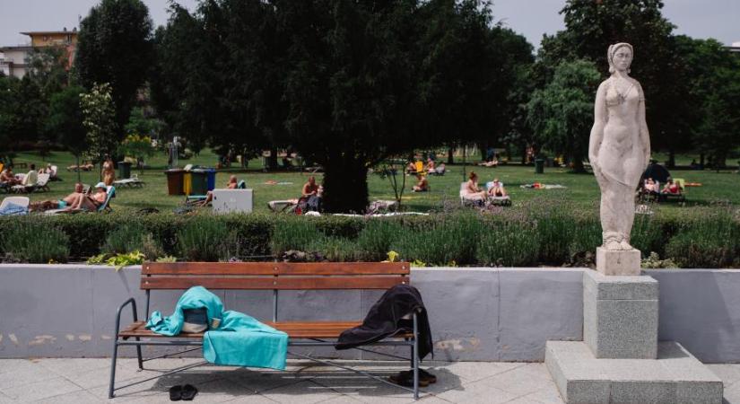 Másodfokú figyelmeztetést adtak ki a hőség miatt hétfőre, de többfelé zivatar és felhőszakadás is lehet