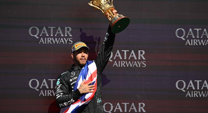 Vettel három szóval gratulált Hamiltonnak, amivel le is írta a brit F1-es örökségét