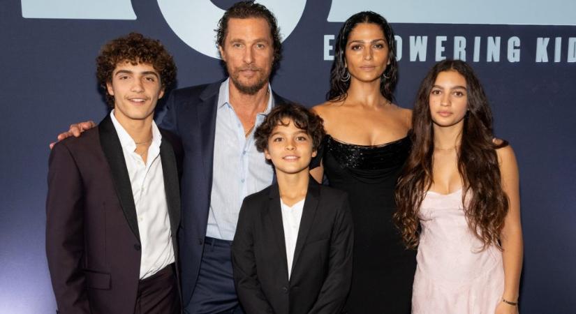 Matthew McConaughey videóüzenetben látta el jótanácsokkal 16 éves fiát