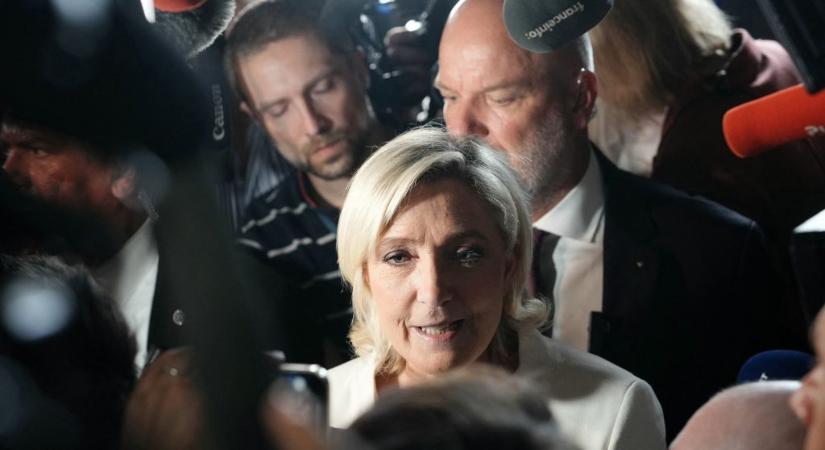 Le Pen pártja is csatlakozik a Patrióták Európáért frakcióhoz