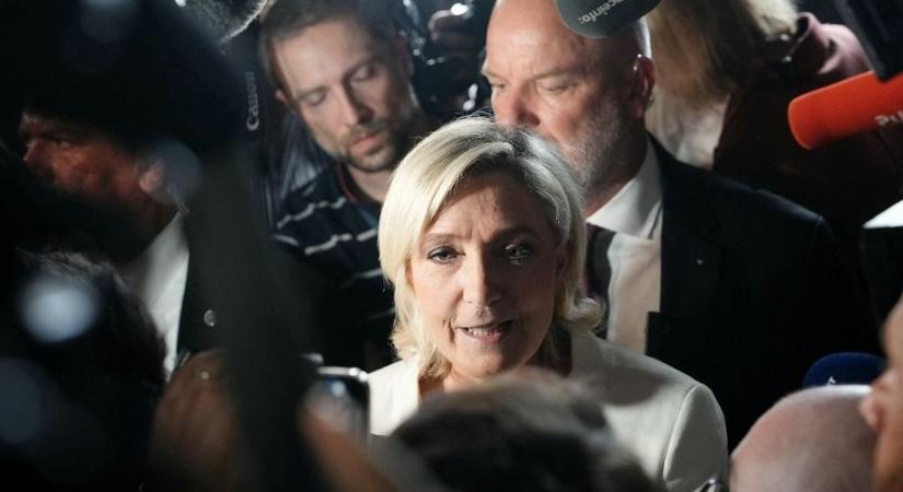 Le Pen csatlakozik a Patrióták Európáért csoporthoz, Orbán pártja ezzel a harmadik legerősebb frakció lesz