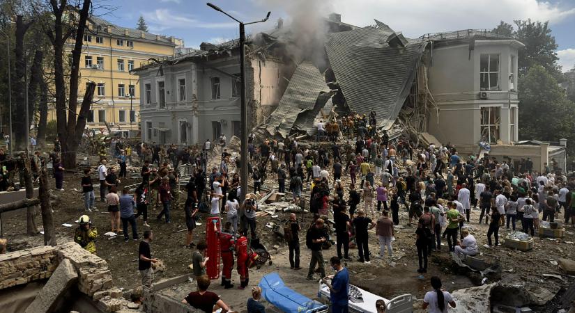 Egy kijevi gyerekkórházat bombáztak le az oroszok