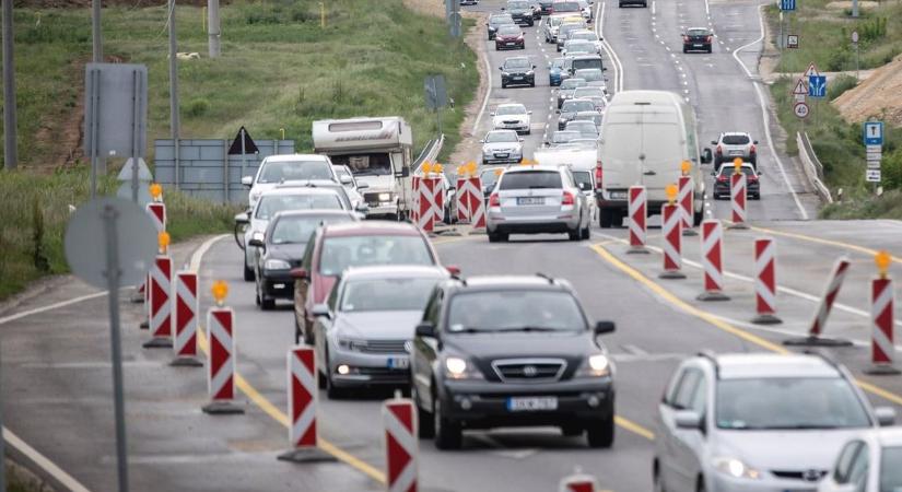 Útlezárások lassítják a forgalmat ezen a héten az M7-es autópályán