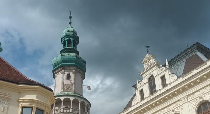 10 fokkal van hűvösebb Sopronban, mint Szegeden