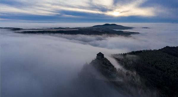 Káprázatos felvételek érkeztek Nógrádból: ködfátyol burkolta be a megyét + fotók