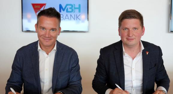 A debreceni stadionban tűnhet fel az MBH Bank