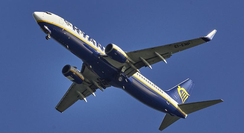 Tömegverekedés tört ki 9 ezer méterrel a föld felett egy Ryanair gépen