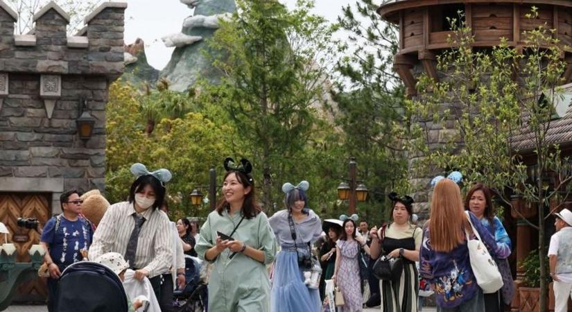 Ez a Disney-park hatalmasat bukott a világjárvány miatt